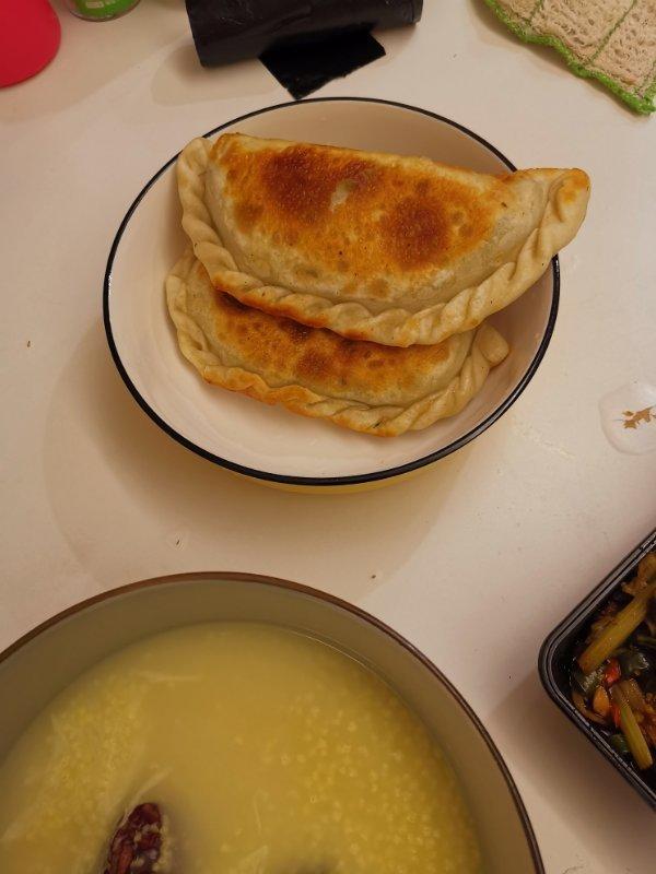 韭菜盒子（超好吃）