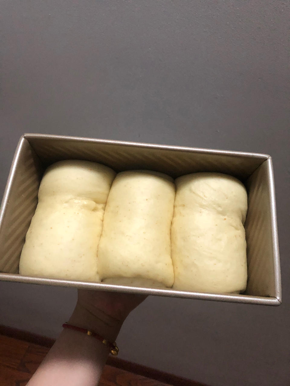 升级版奶香手撕吐司