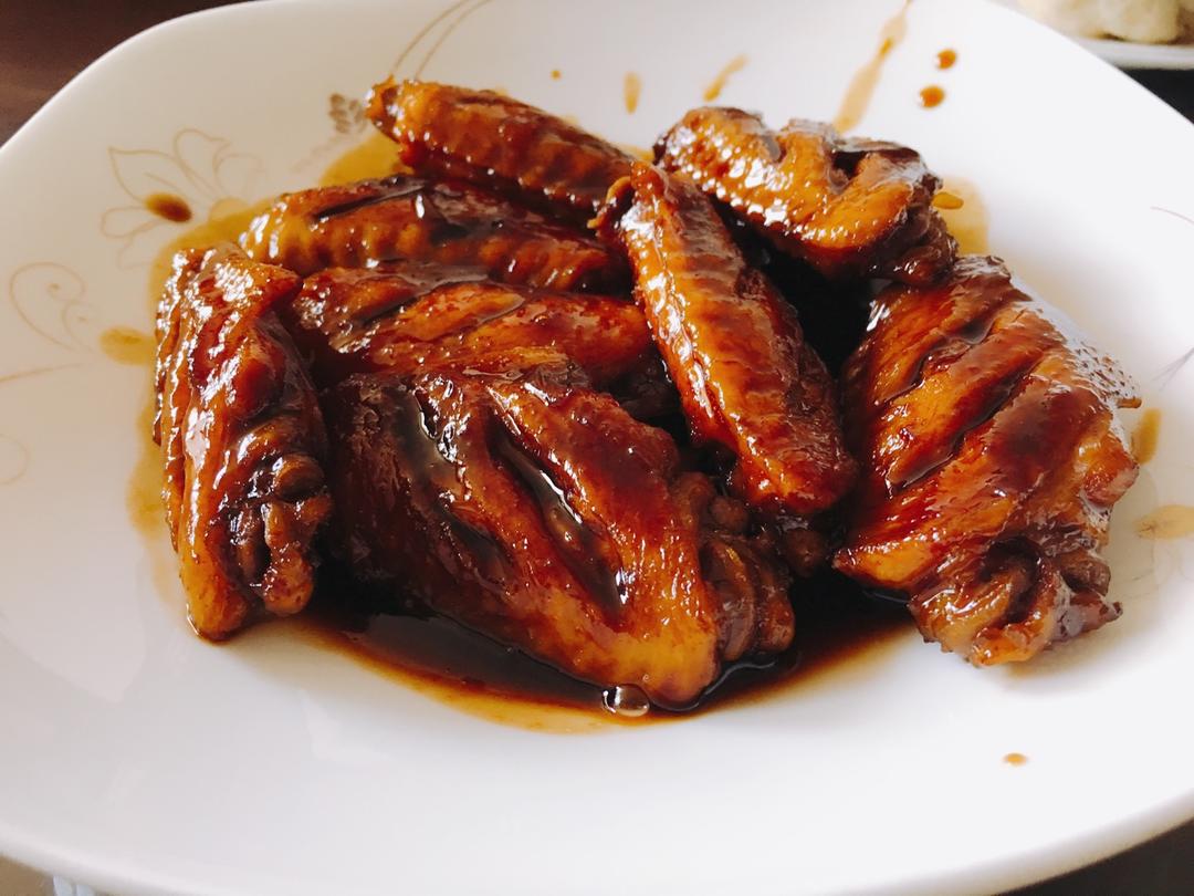 掰掰肉丸做的可乐鸡翅可乐鸡翅家常菜首页登录注册作品动态菜单查看
