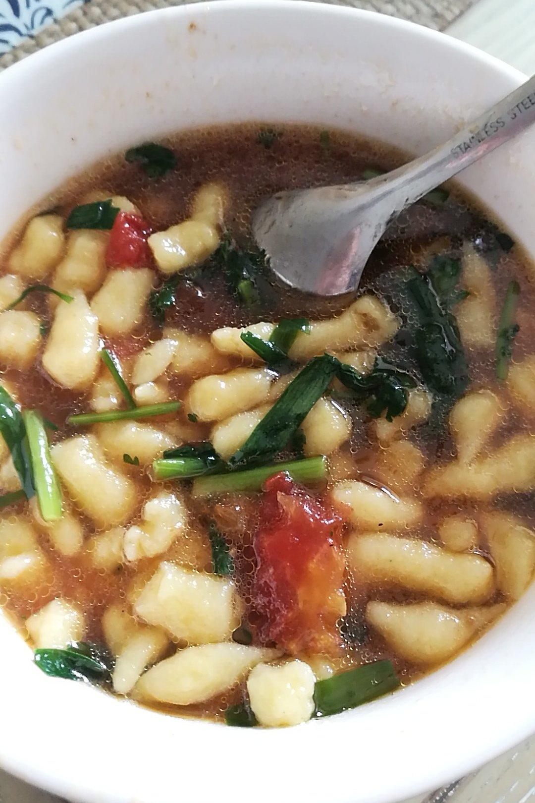 抚琴吹箫做的陕西凉鱼鱼凉虾