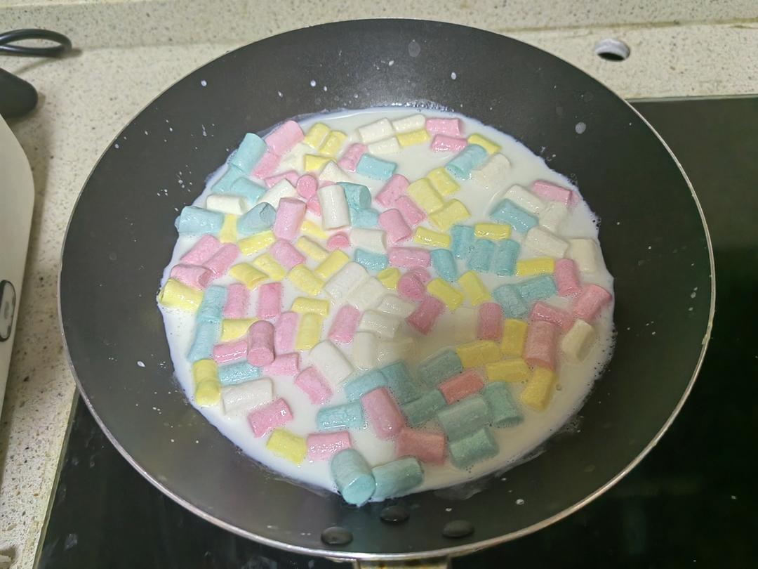 快手冰淇淋（只要棉花糖牛奶两种材料）