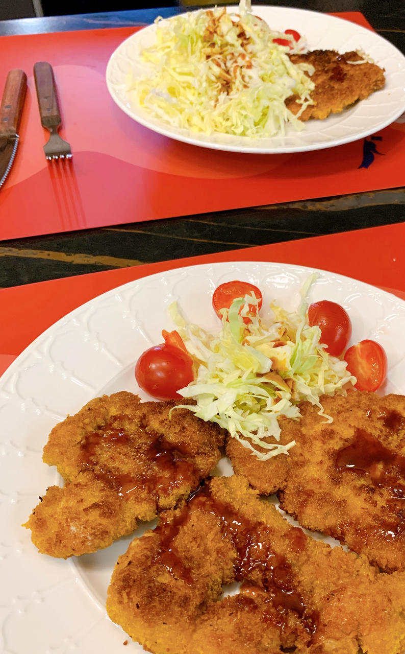 日式炸猪排（附炸猪排酱超⋯好吃😋）