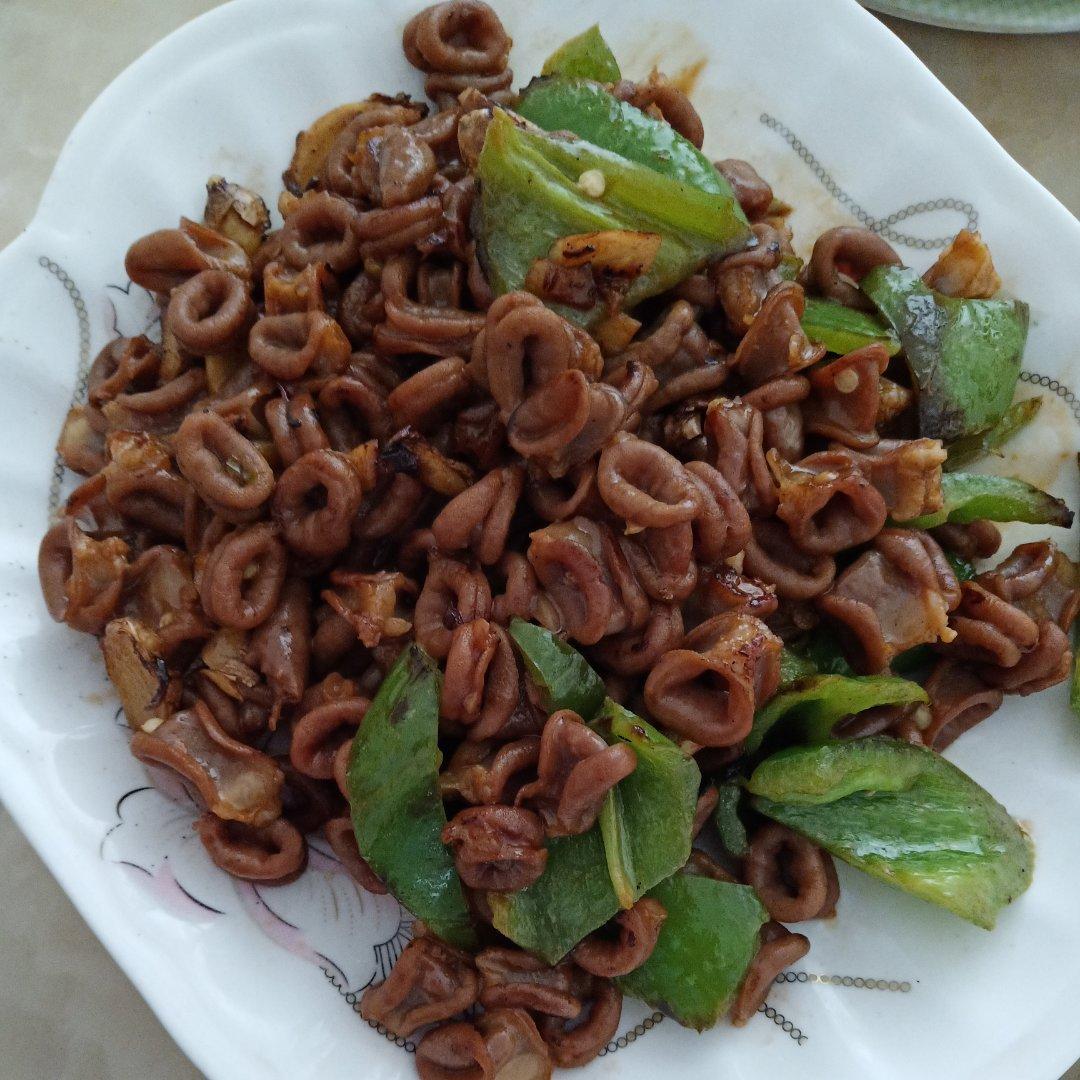 停不下筷子的炒小肠