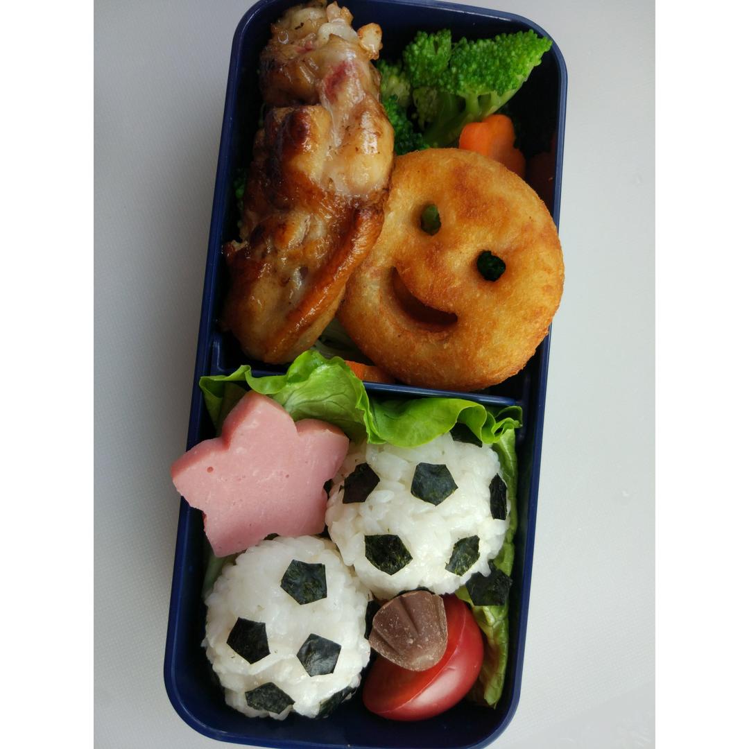 足球饭团便当