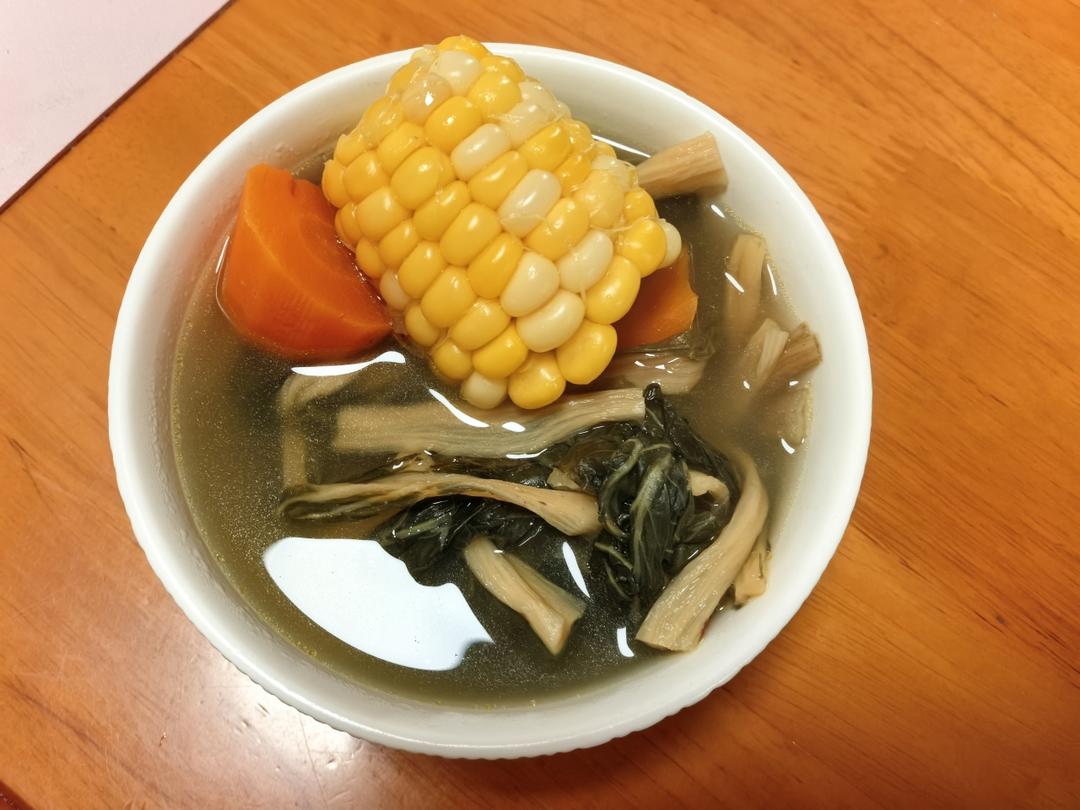 广东老火汤⑦‖秋季润肺止咳老火汤～菜干无花果南北杏煲猪骨