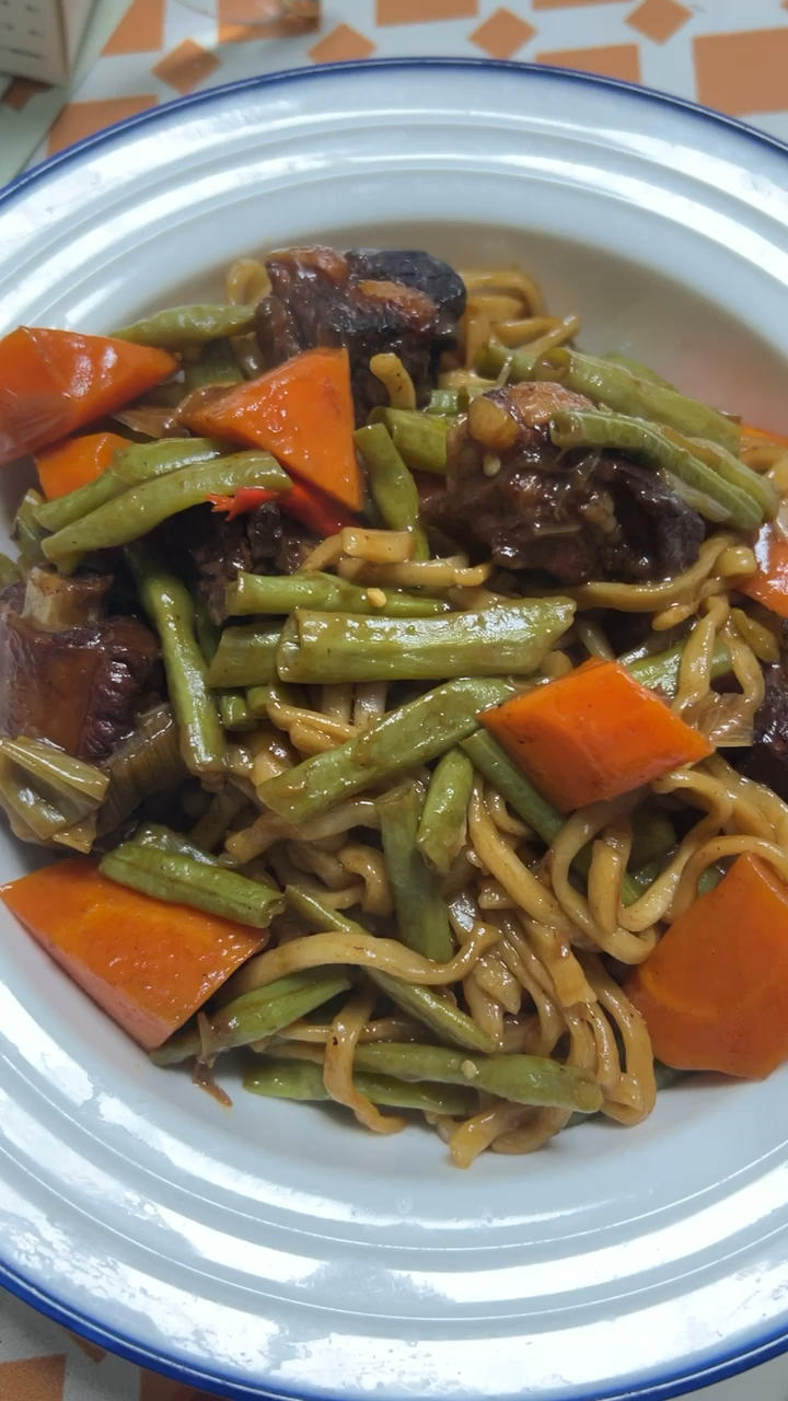 排骨豆角焖面