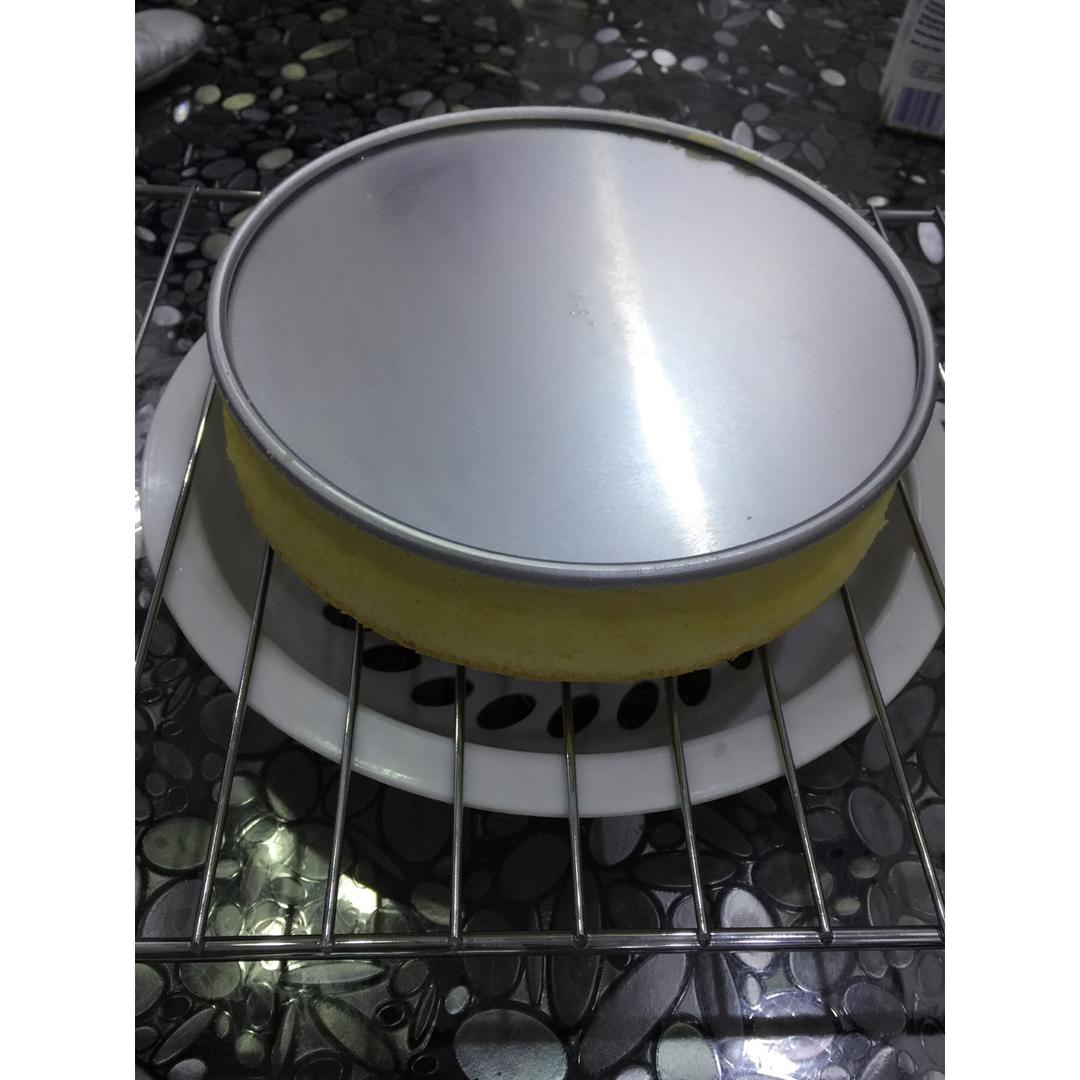 烤箱做蛋糕（戚风蛋糕的做法）