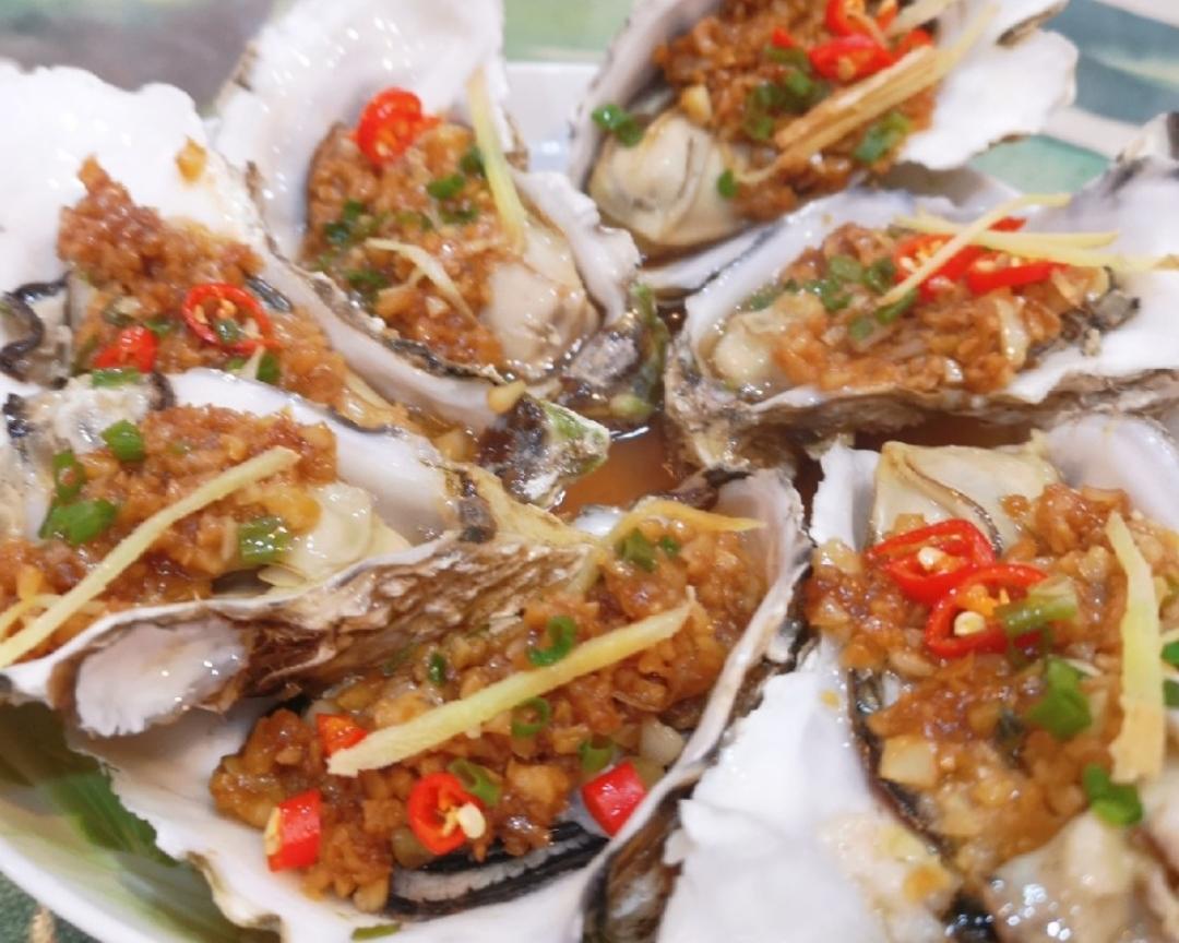 蒜蓉粉丝蒸生蚝