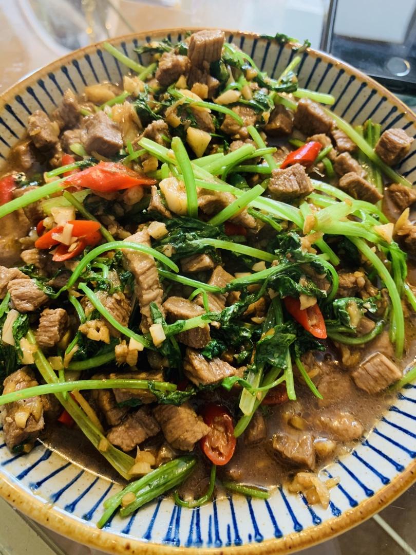小炒牛肉