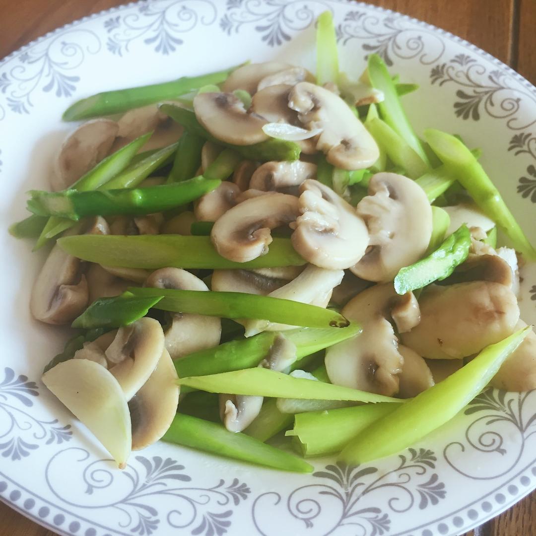 【曼食慢语】芦笋炒蘑菇