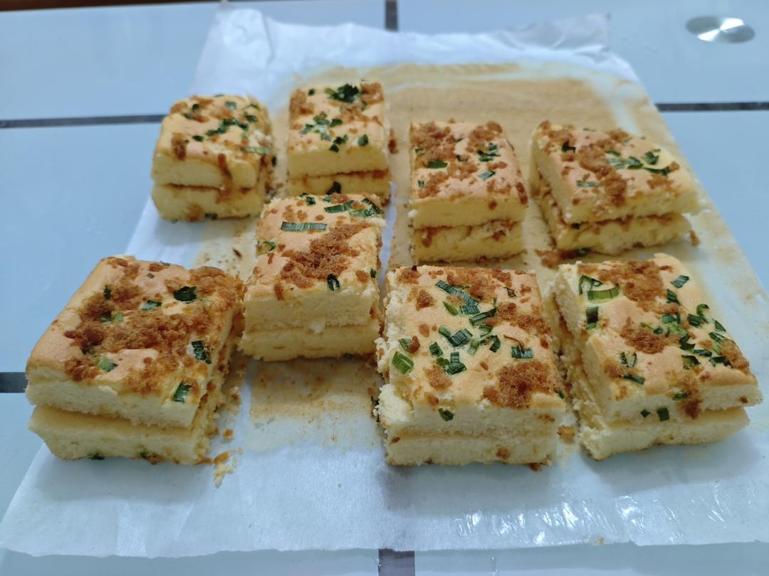 葱香肉松蛋糕卷