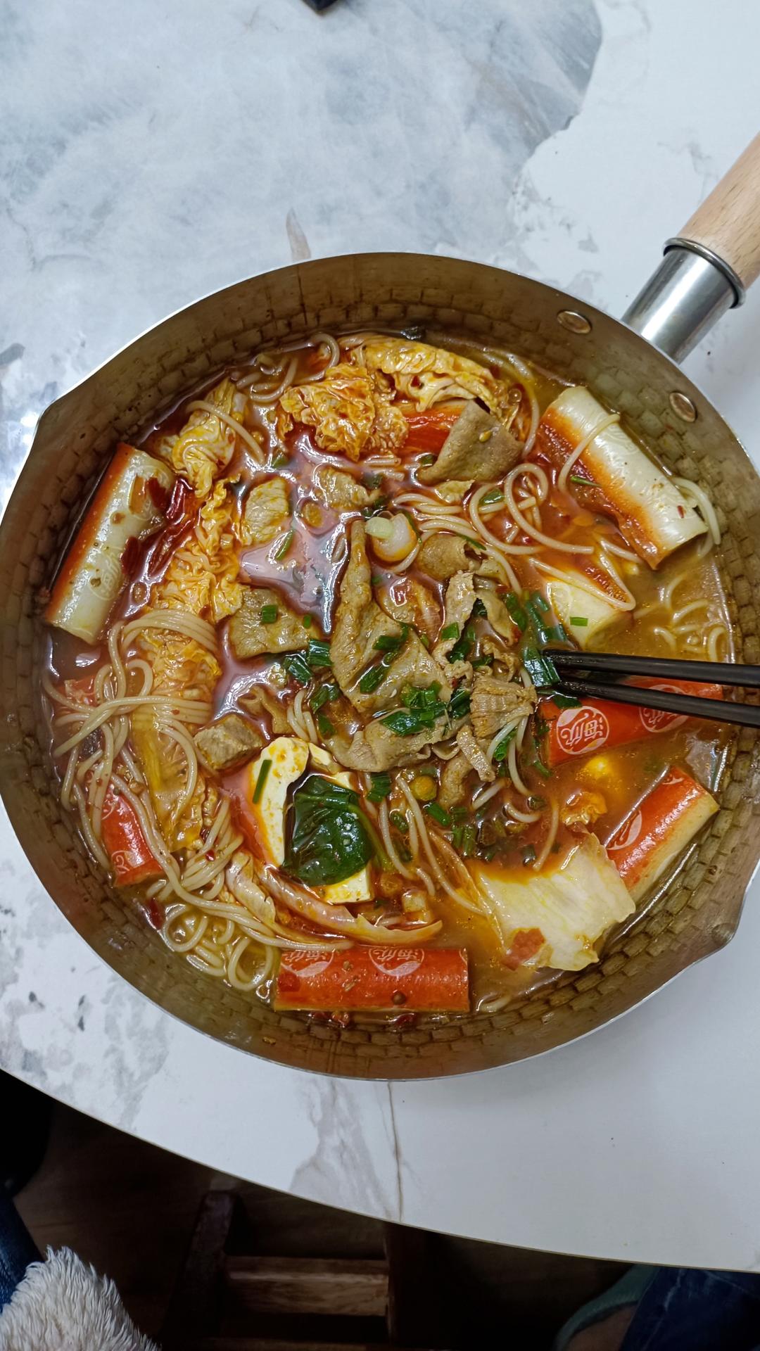 麻辣过瘾的火锅米线