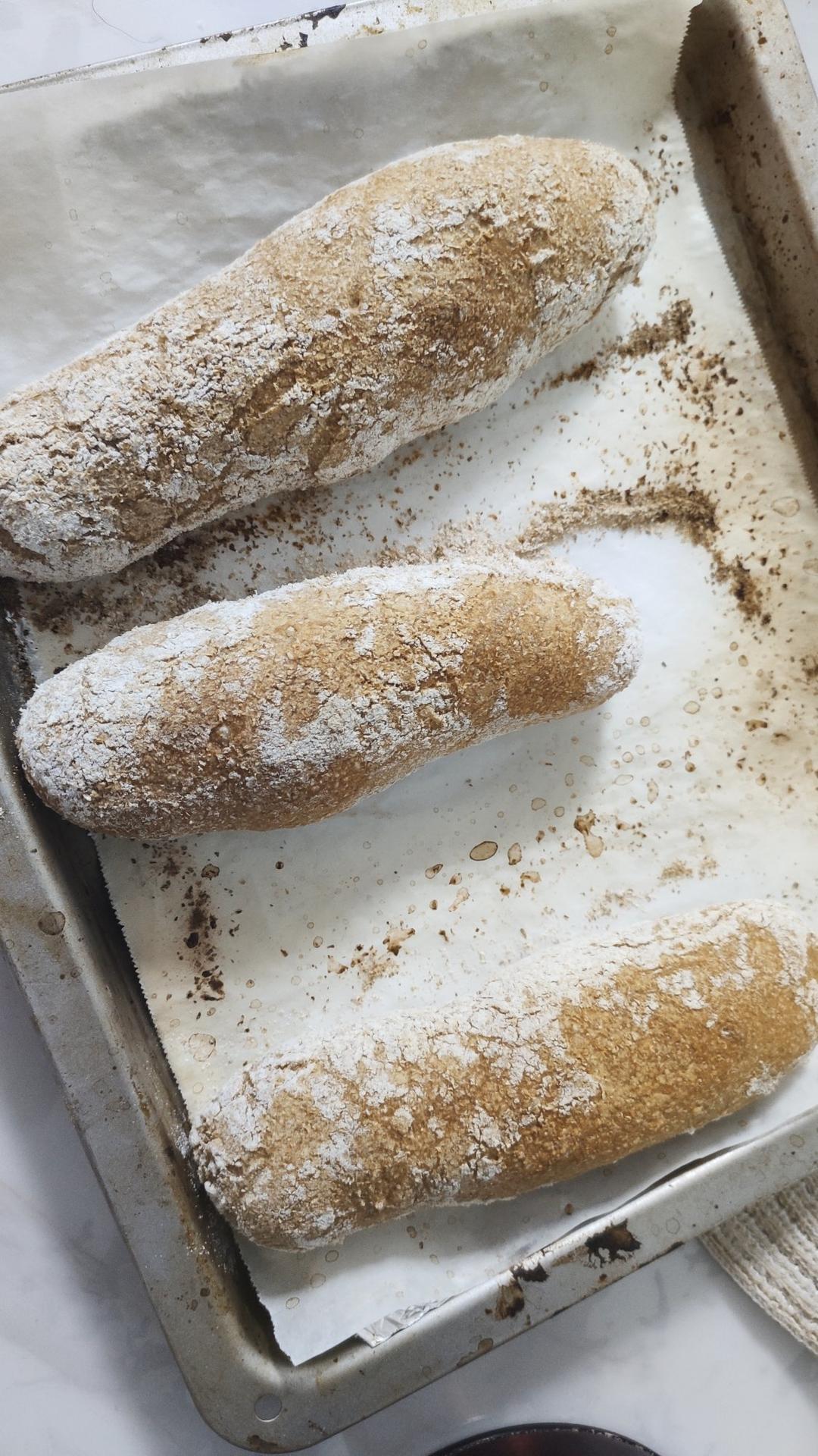 香脆健康的全麦法棍Whole Wheat Baguette