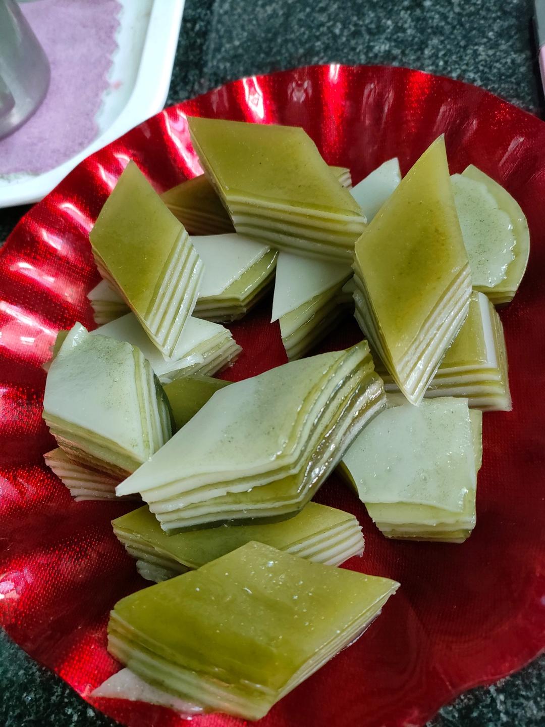 艾草椰汁千层糕
