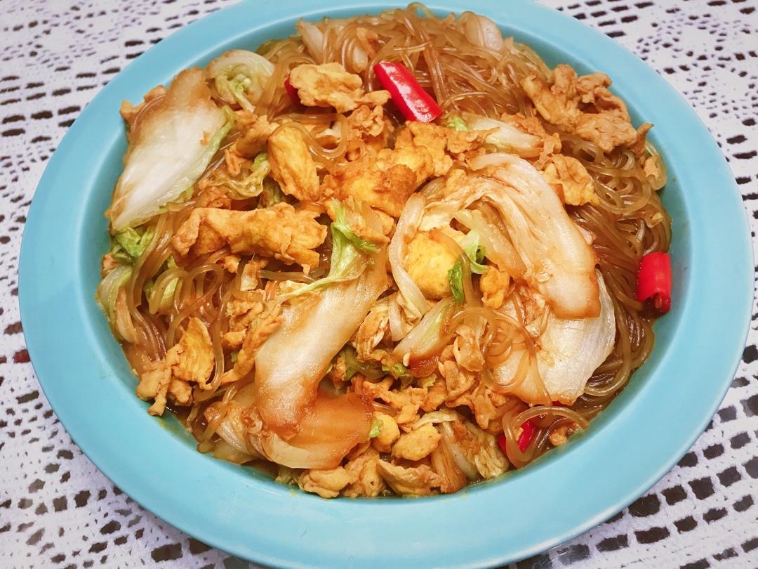 包心菜炒红薯粉丝