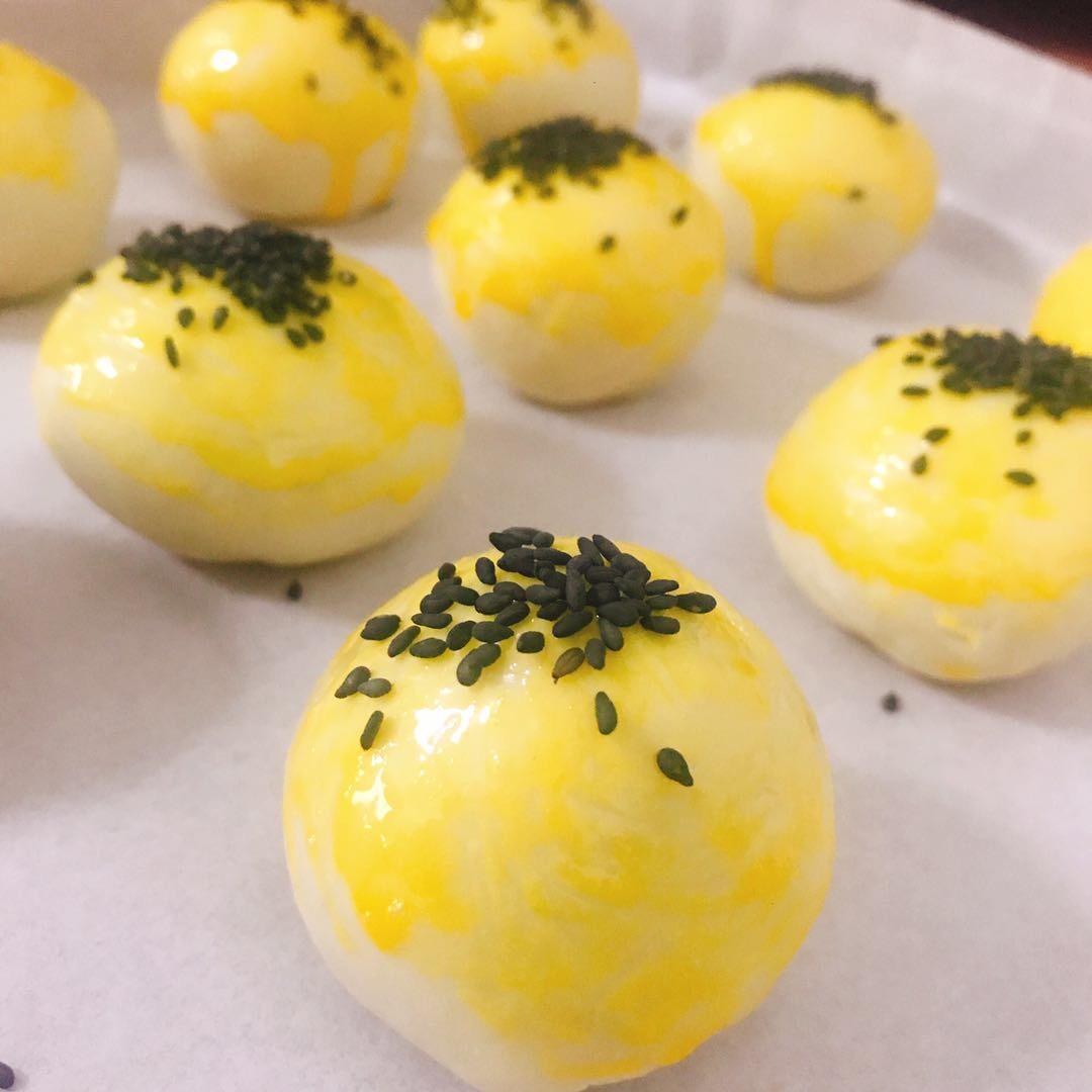 蛋黄酥~紫薯、抹茶、原味~花好月圆，中秋快乐~内附一次做六色蛋黄酥方法~