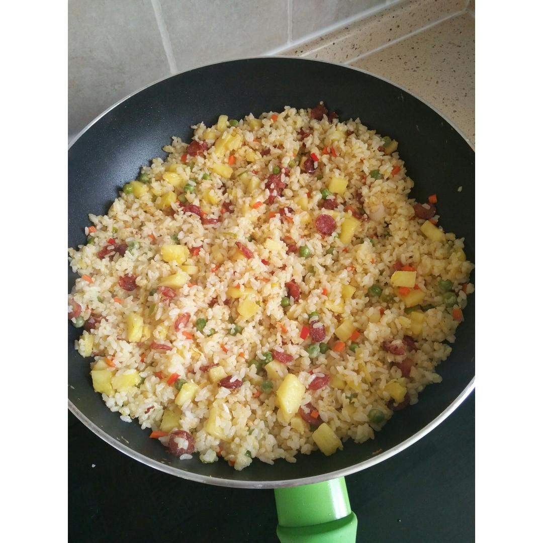菠萝炒饭