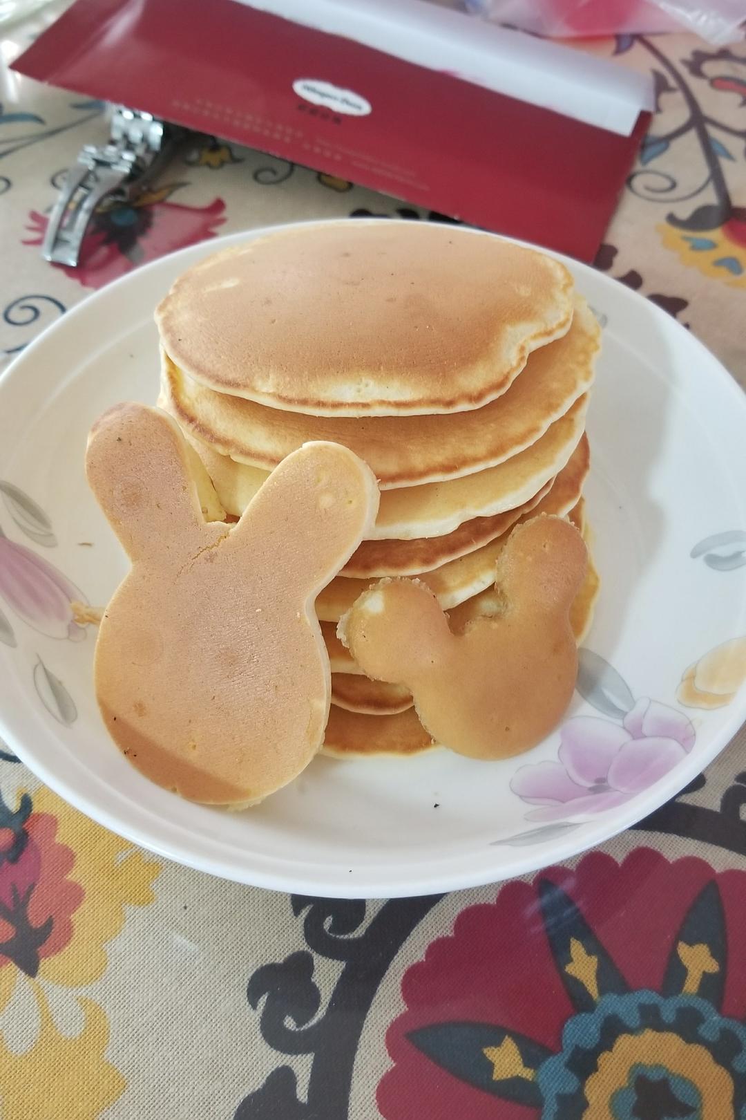 红豆铜锣烧：红豆沙，这样夹着吃最妙！