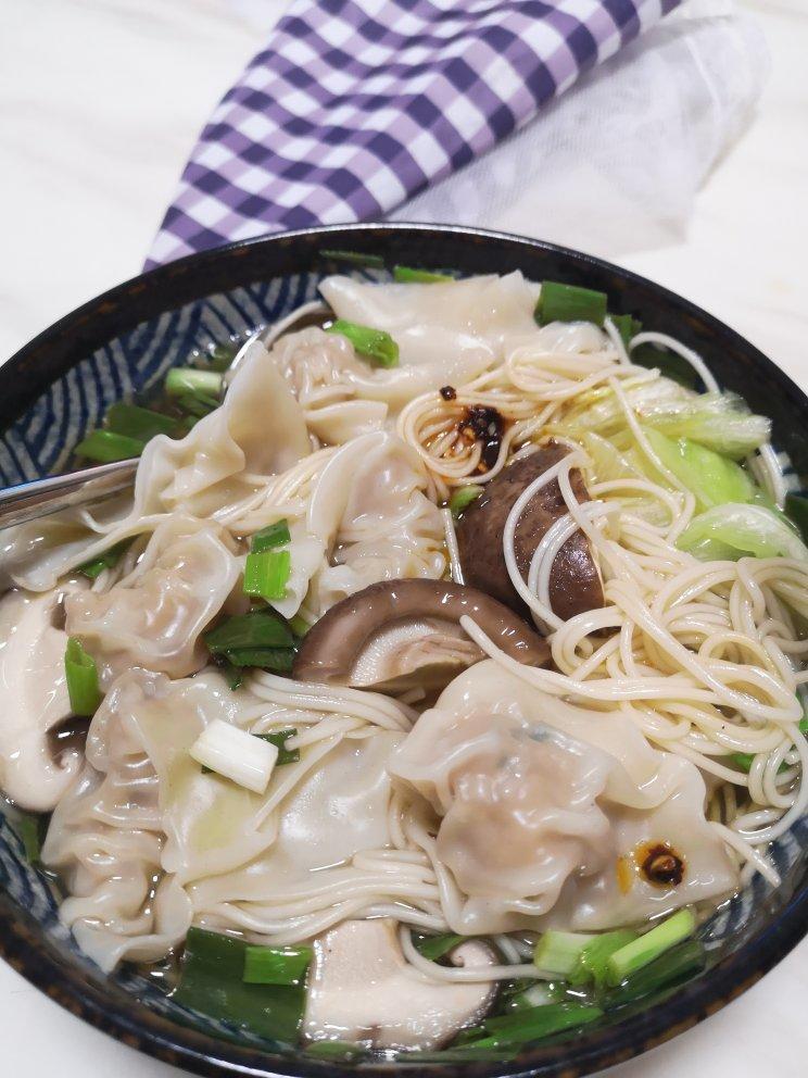 广式鲜肉馄饨