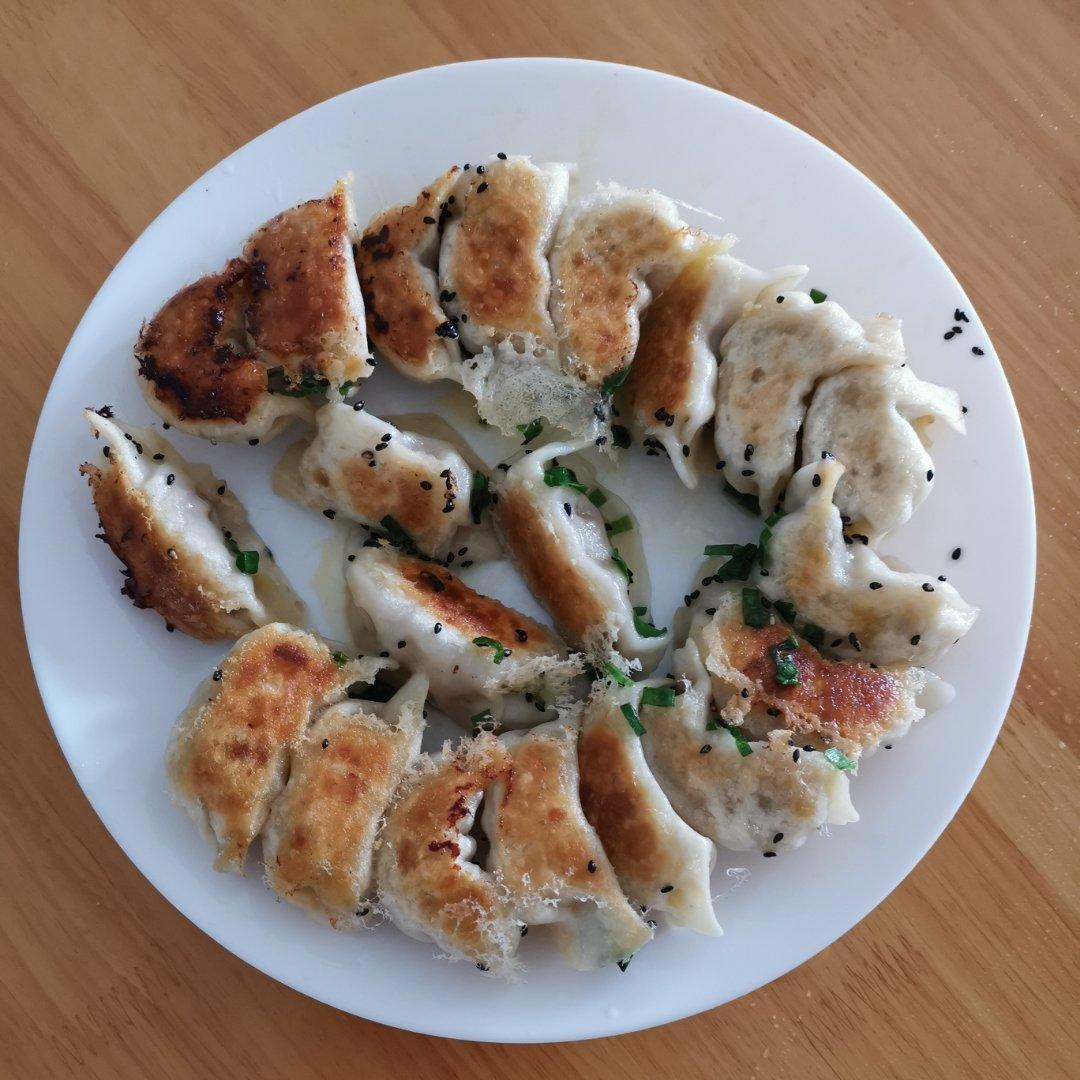 确保零失败 的日料店🥟冰花煎饺🥟