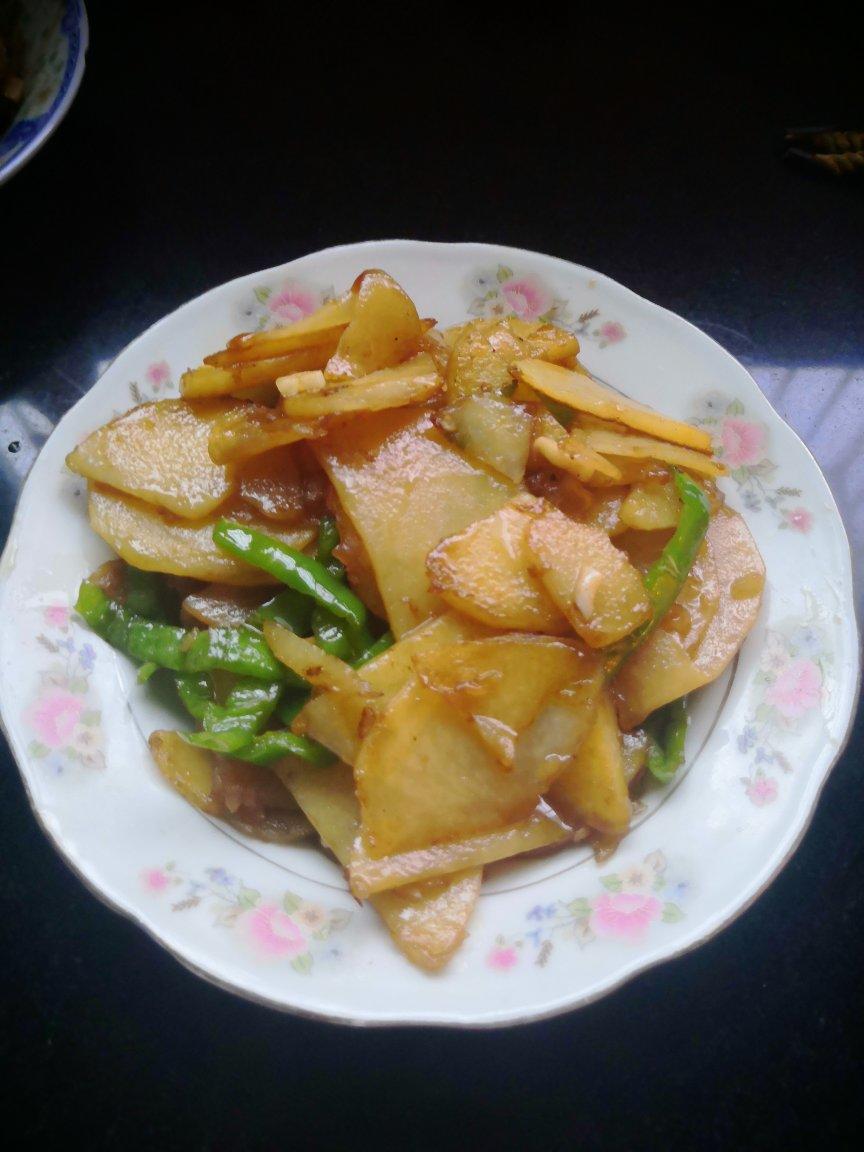 家常炒土豆片
