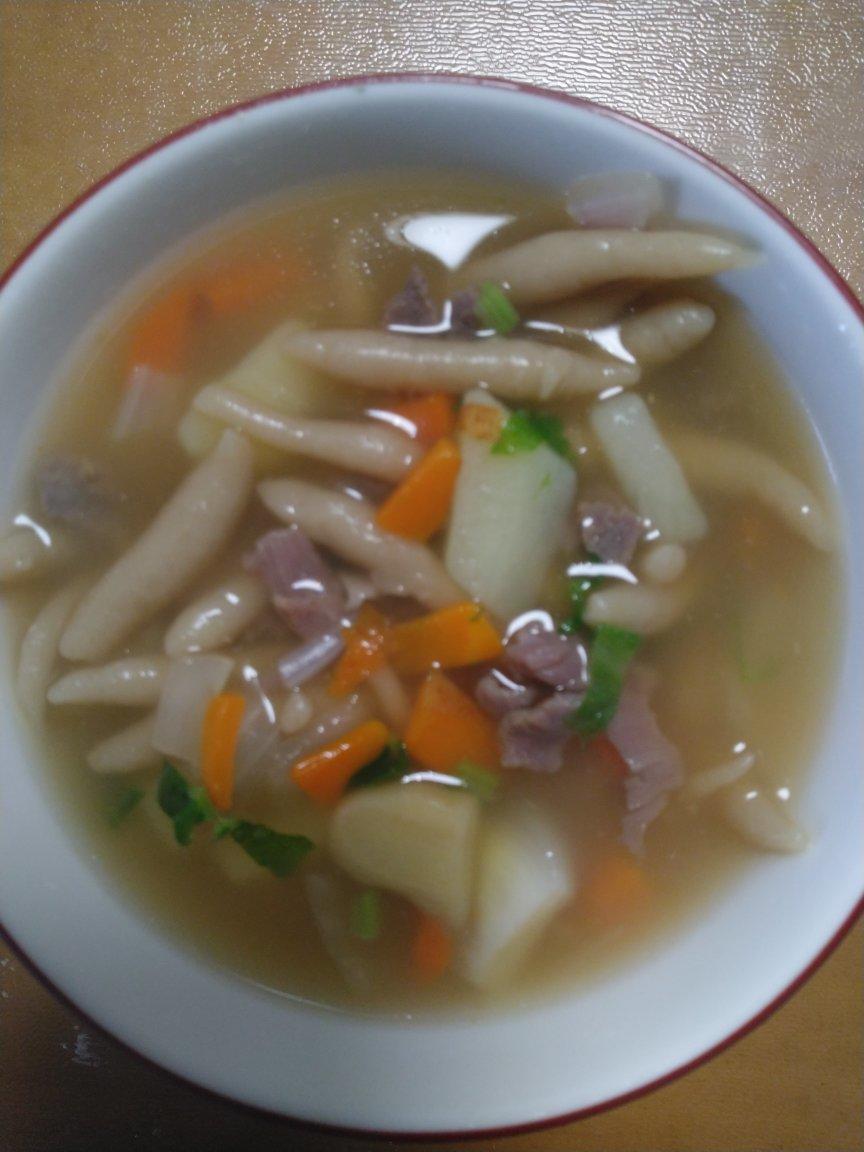 羊肉莜面鱼鱼汤视频，喝上一口这叫一个舒坦