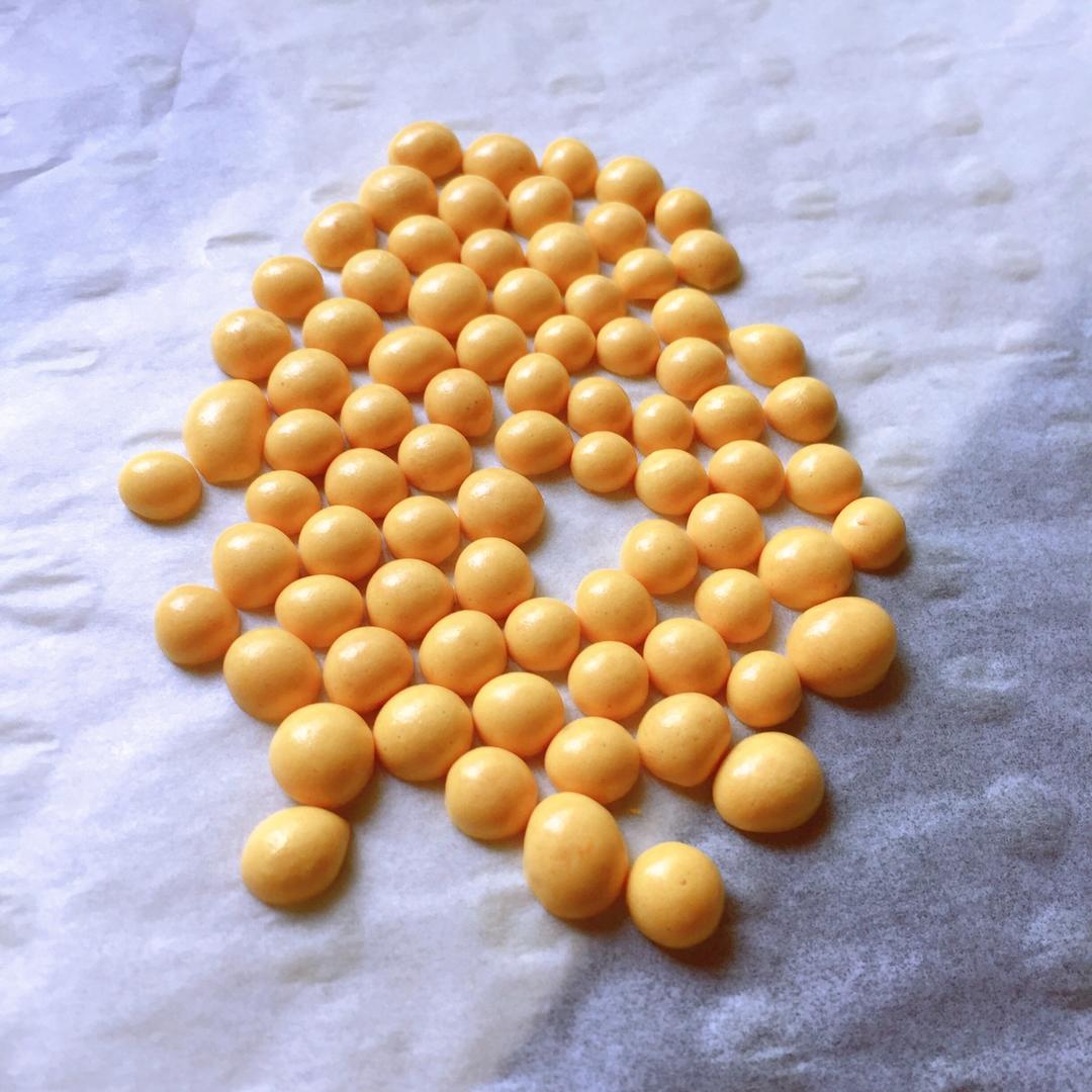 入口即化的无添加蛋黄溶豆