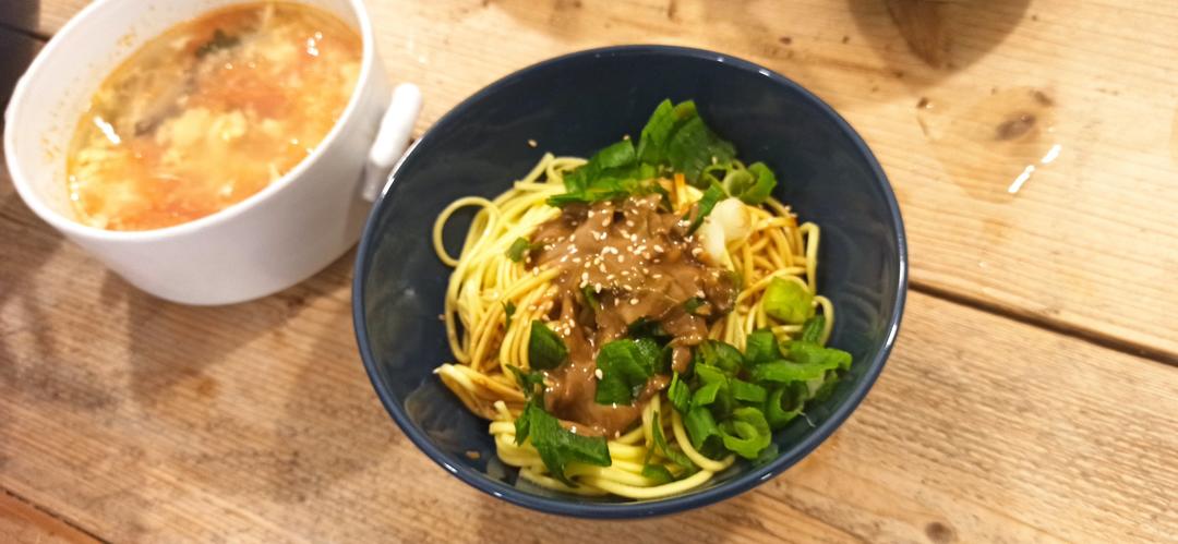 来一碗武汉热干面吧