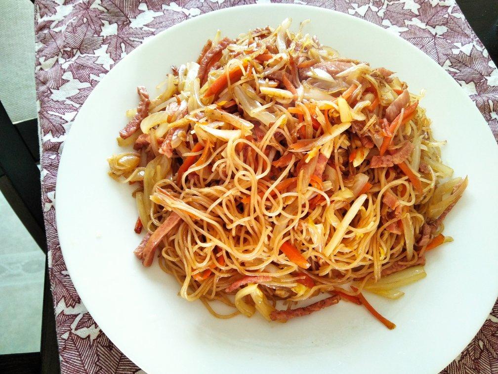 广东排挡风味炒米粉