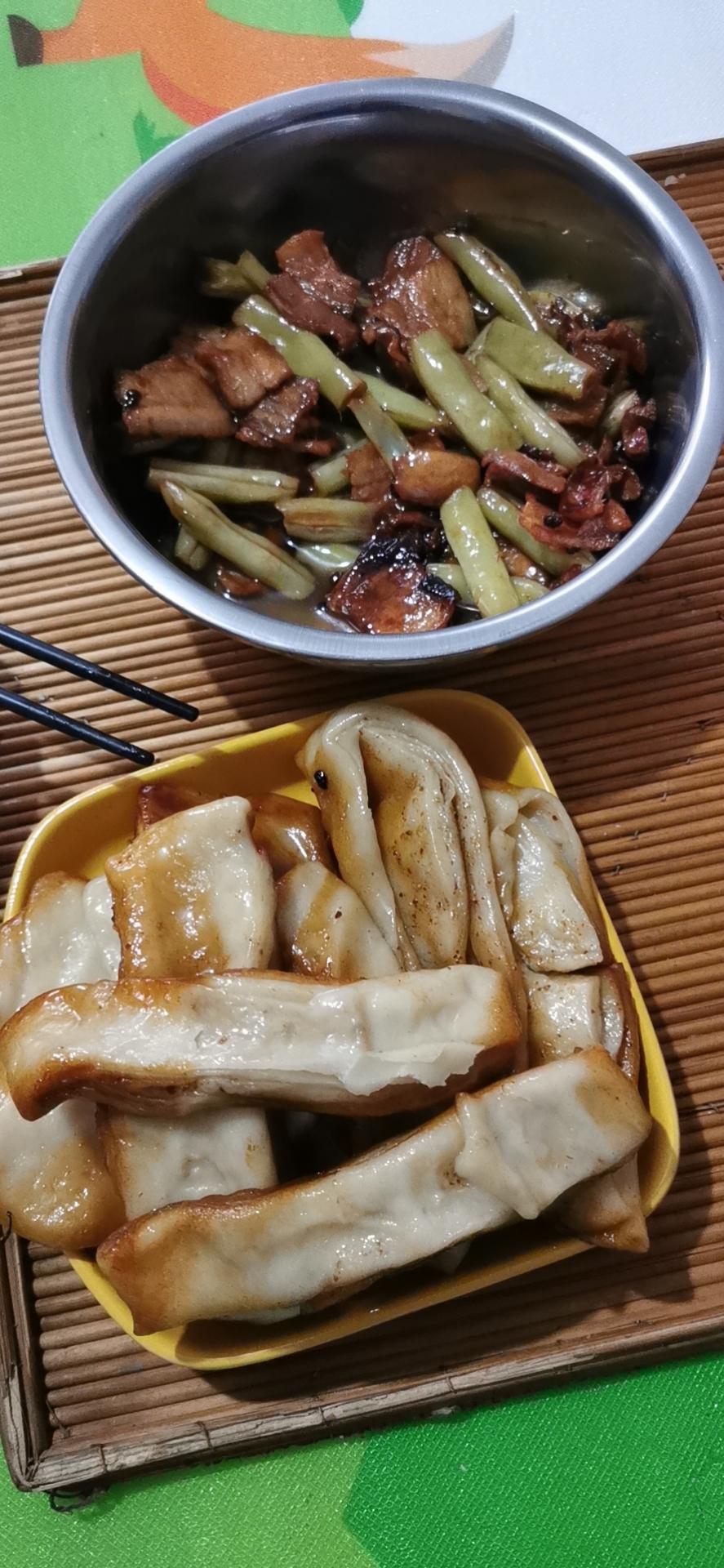 最正宗的妈妈的味道卷子粘豆角