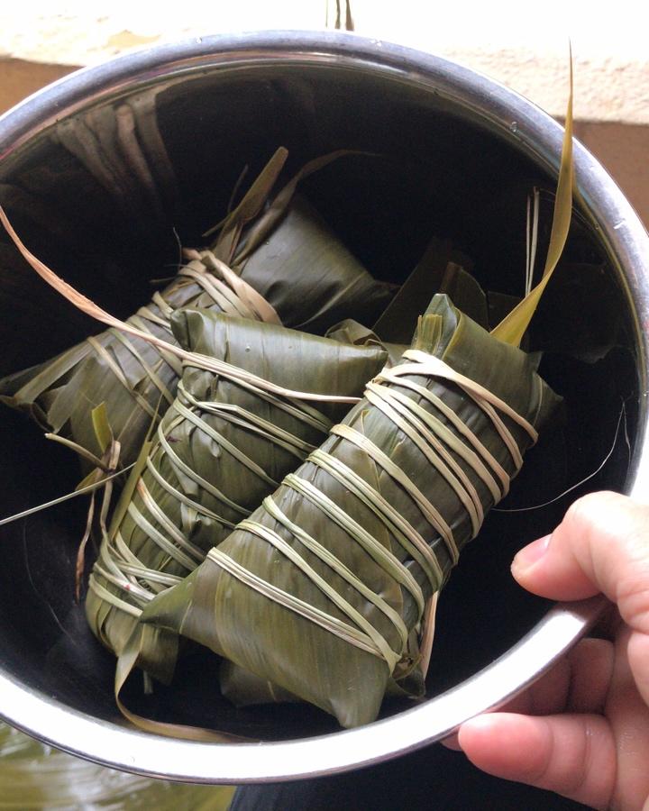 依米花7做的粽子长筒粽咸粽