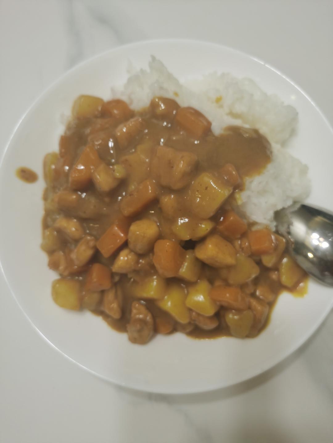 咖喱鸡肉饭