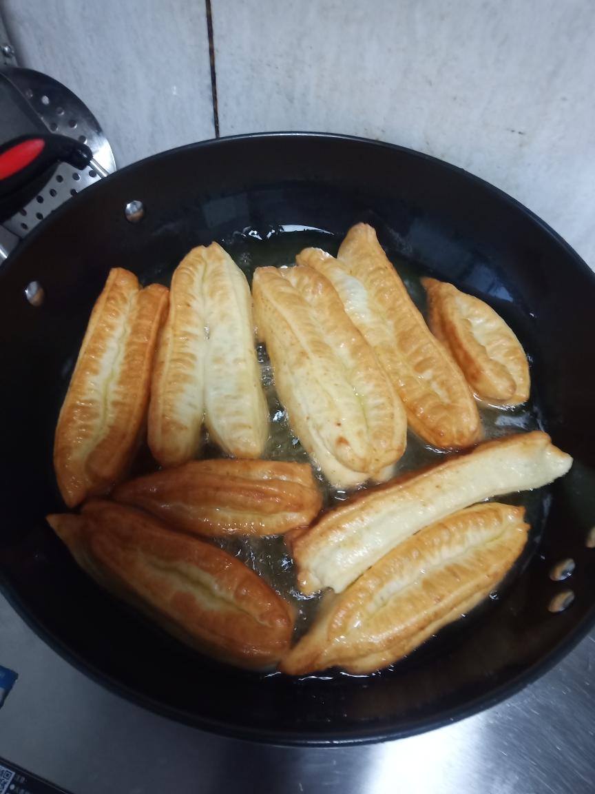 零失败油条（油饼麻花万能面团）