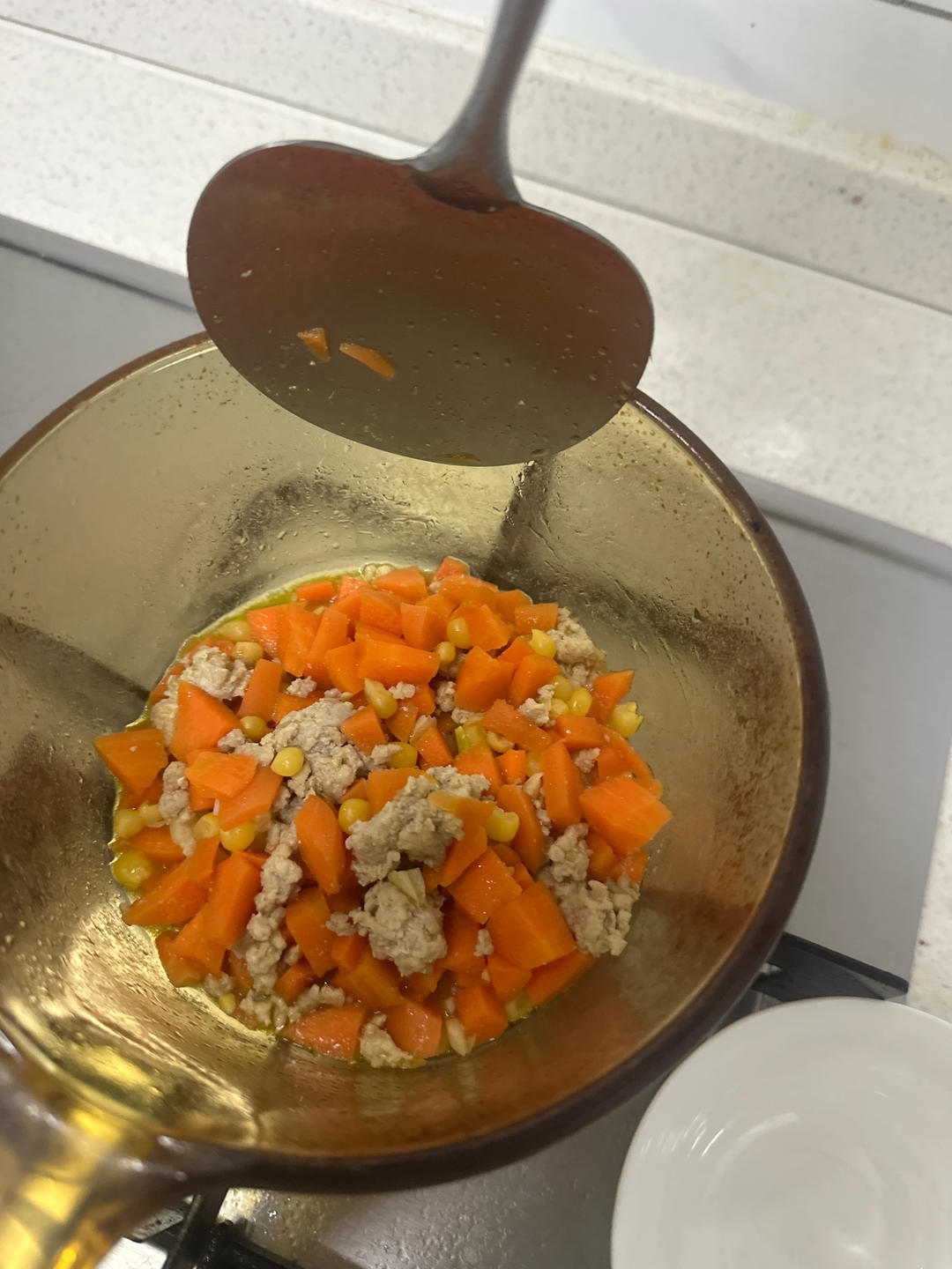 肉沫玉米粒胡萝卜粒～小朋友的最爱