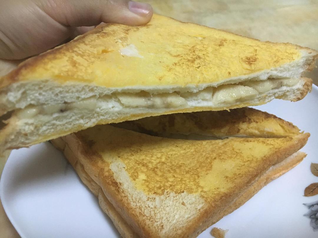 快速早餐--香蕉吐司鸡蛋的做法