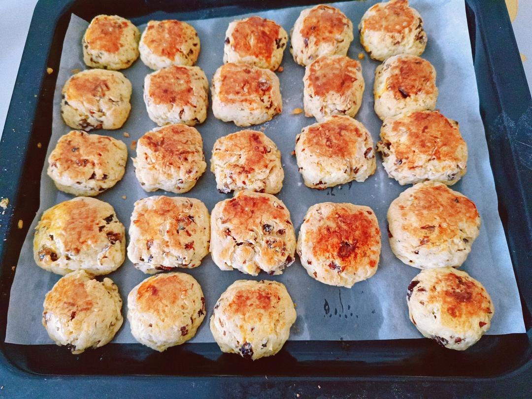 消耗淡奶油的司康