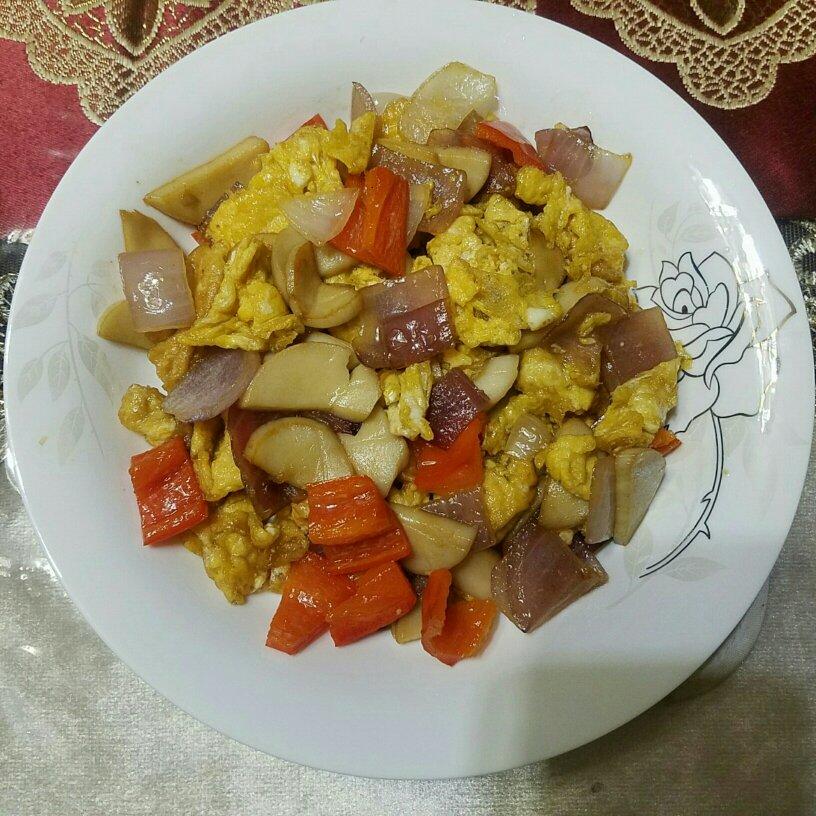 鸡腿菇炒鸡蛋