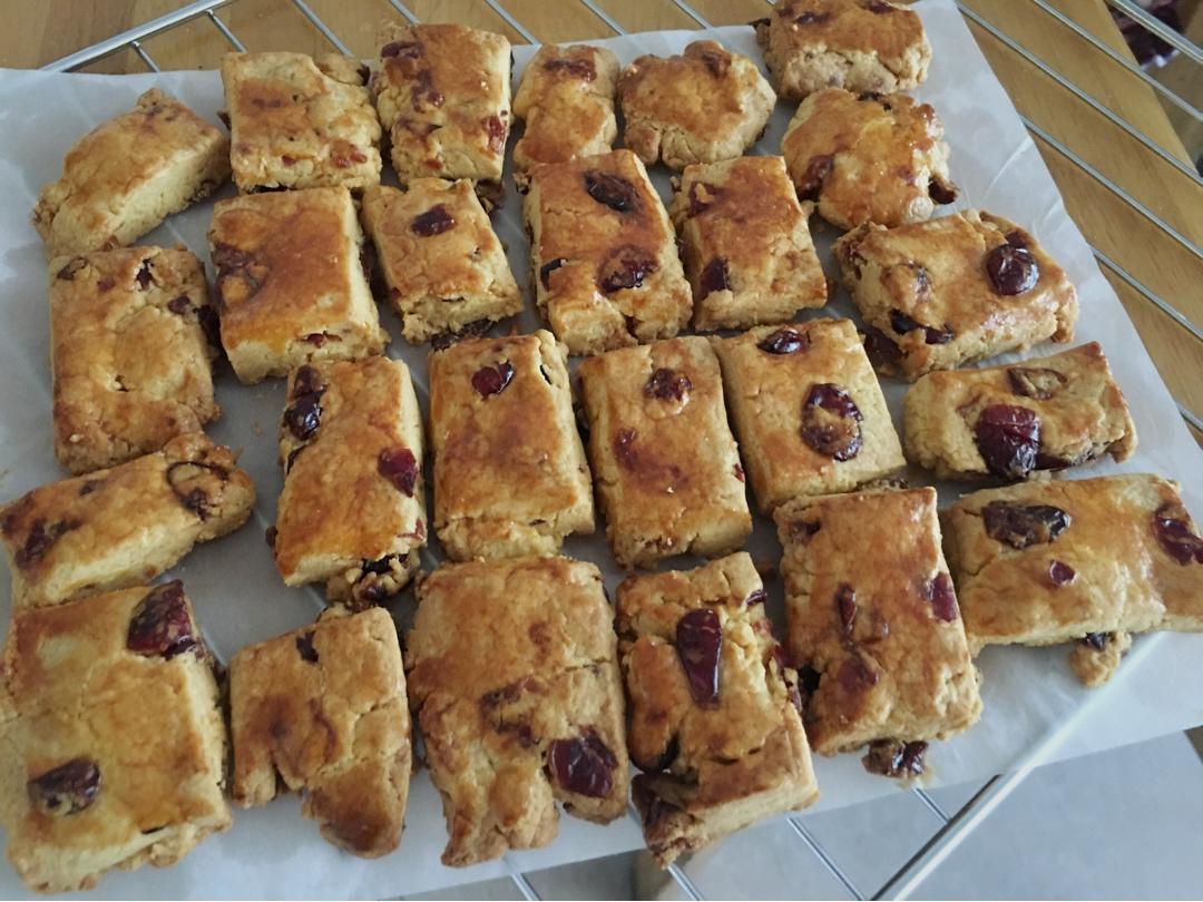 蔓越莓(葡萄)奶酥  适合给孩子的少糖配方😉