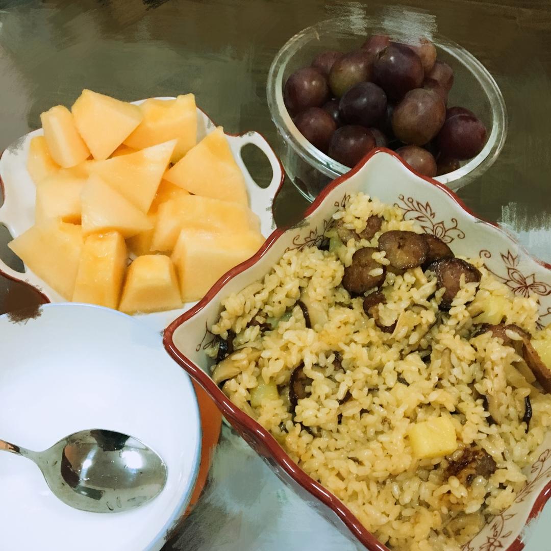 香菇腊肠土豆焖饭