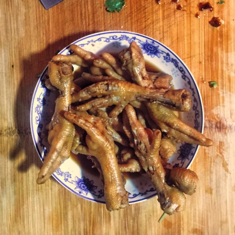 软烂香辣花生鸡爪