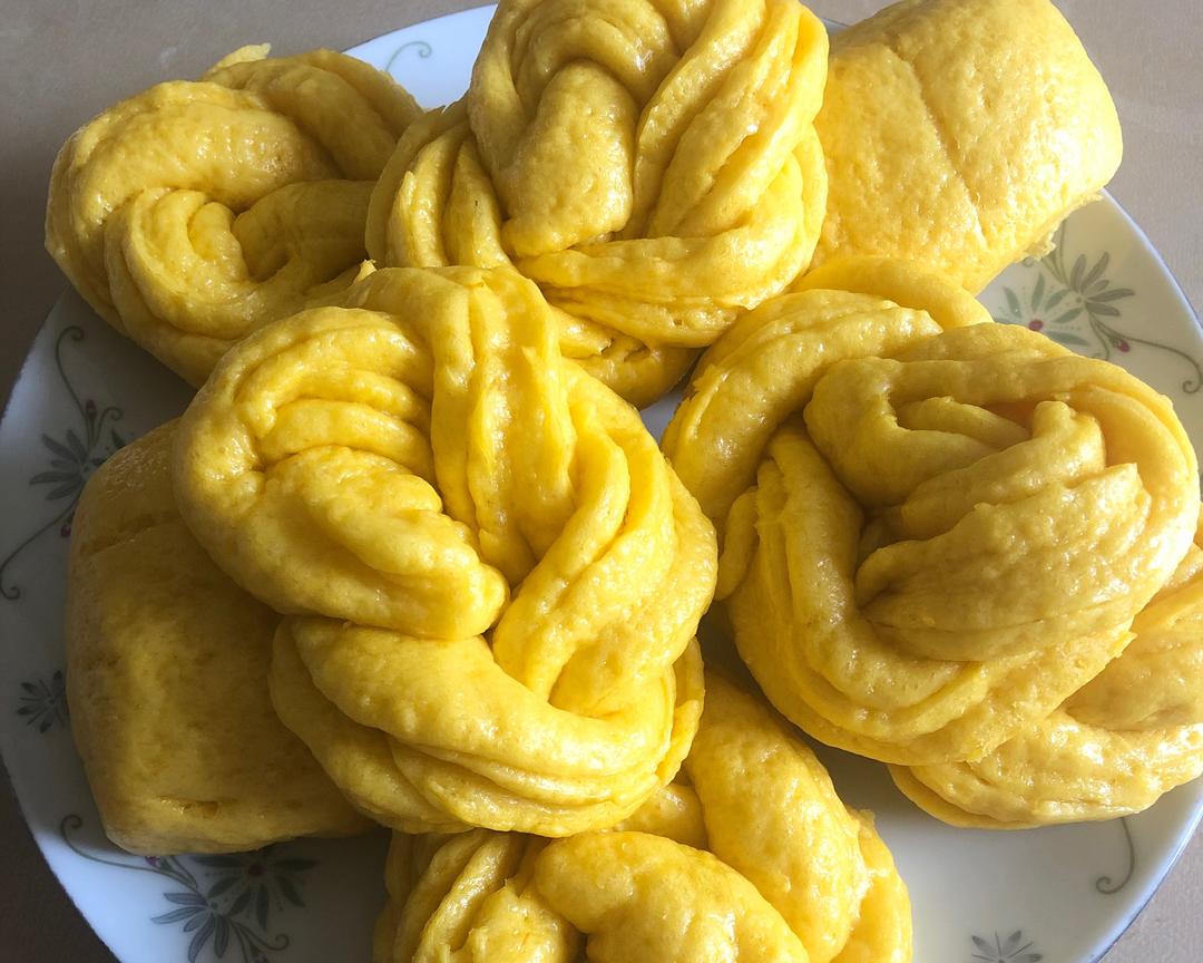 南瓜花卷与馒头学做之笔记 用面包机和面 的做法步骤图 花花世界开心果 下厨房