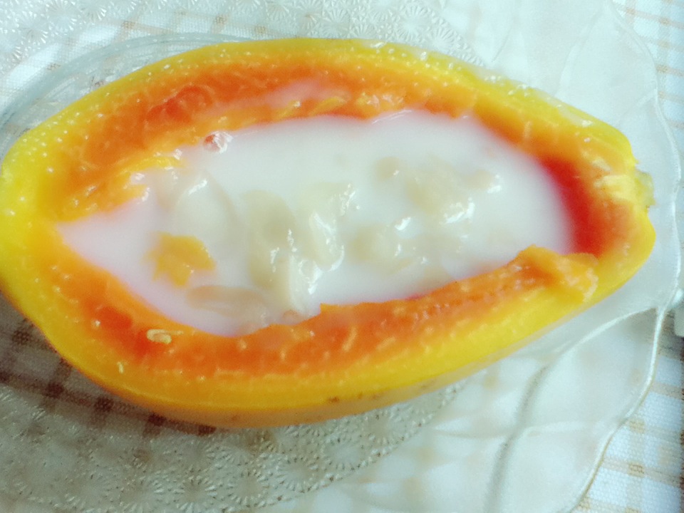 冰糖银耳牛奶炖木瓜