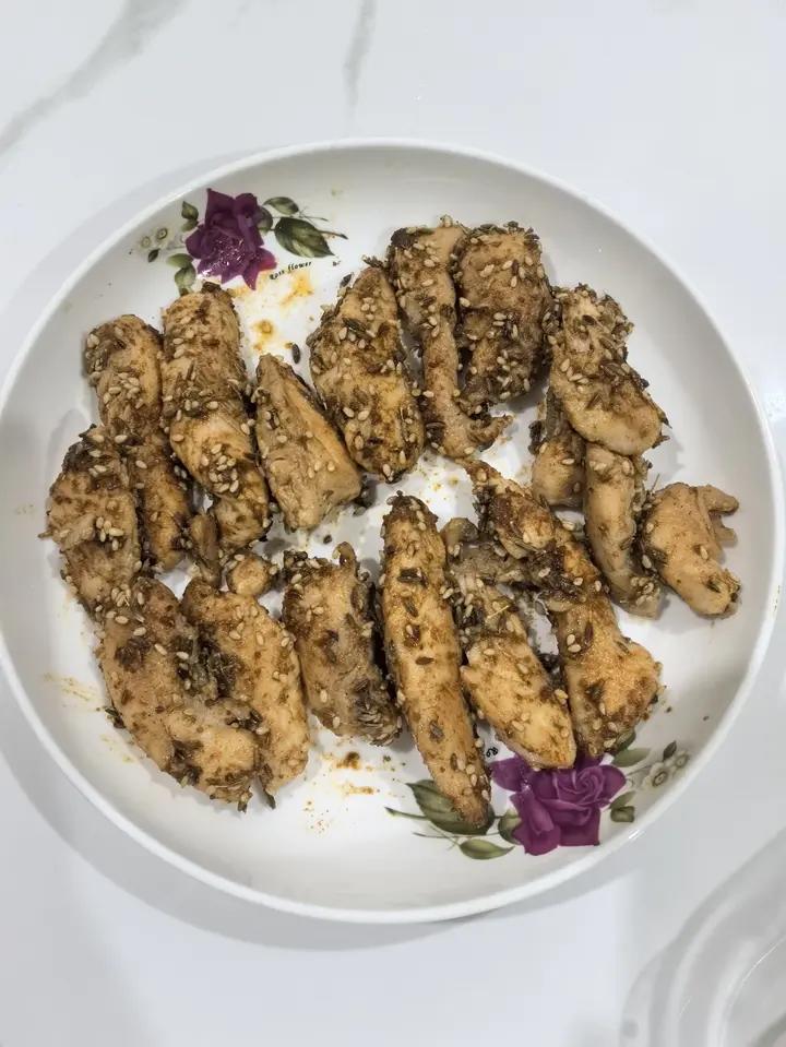 孜然鸡胸肉，低脂低卡好吃无压力。