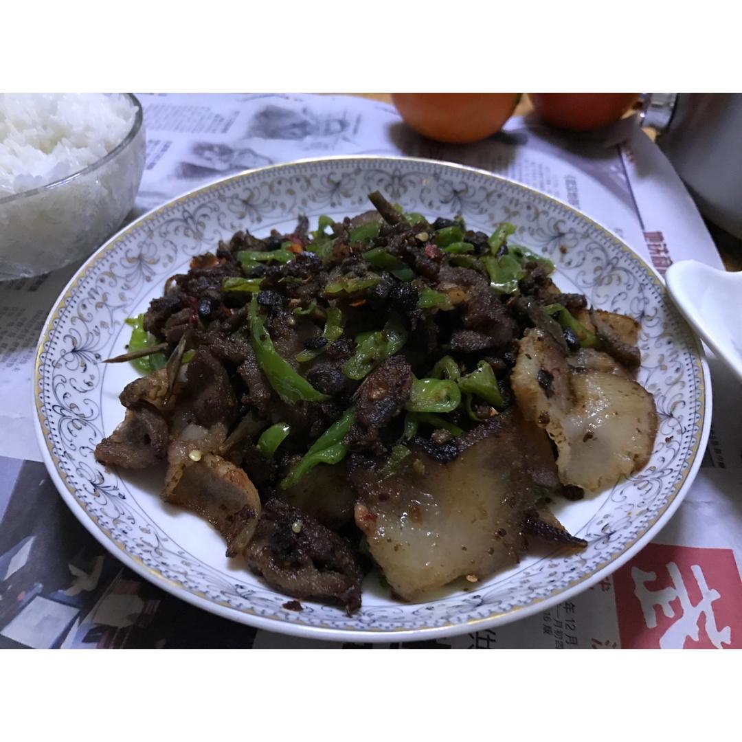 尖椒炒猪头肉