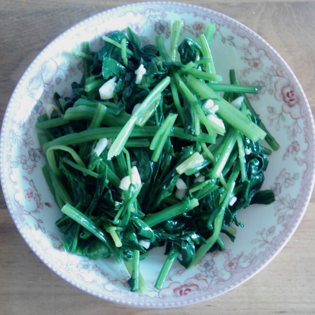凉拌菠菜