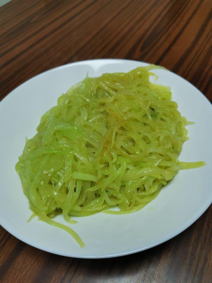 清清爽爽的清炒莴笋