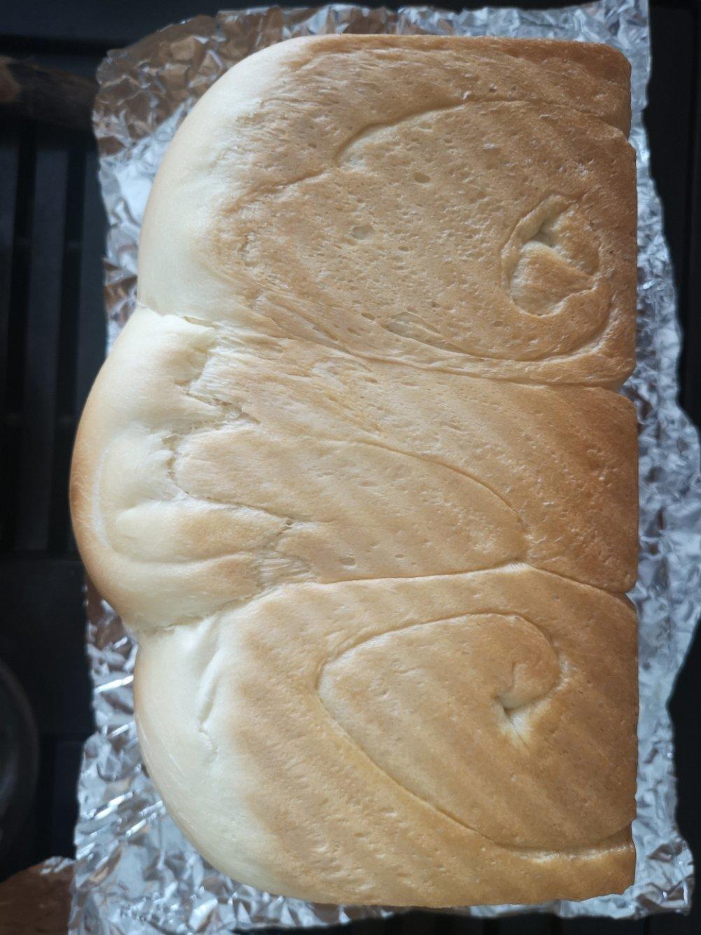 北海道吐司（70%中种）—全蛋大爆头法