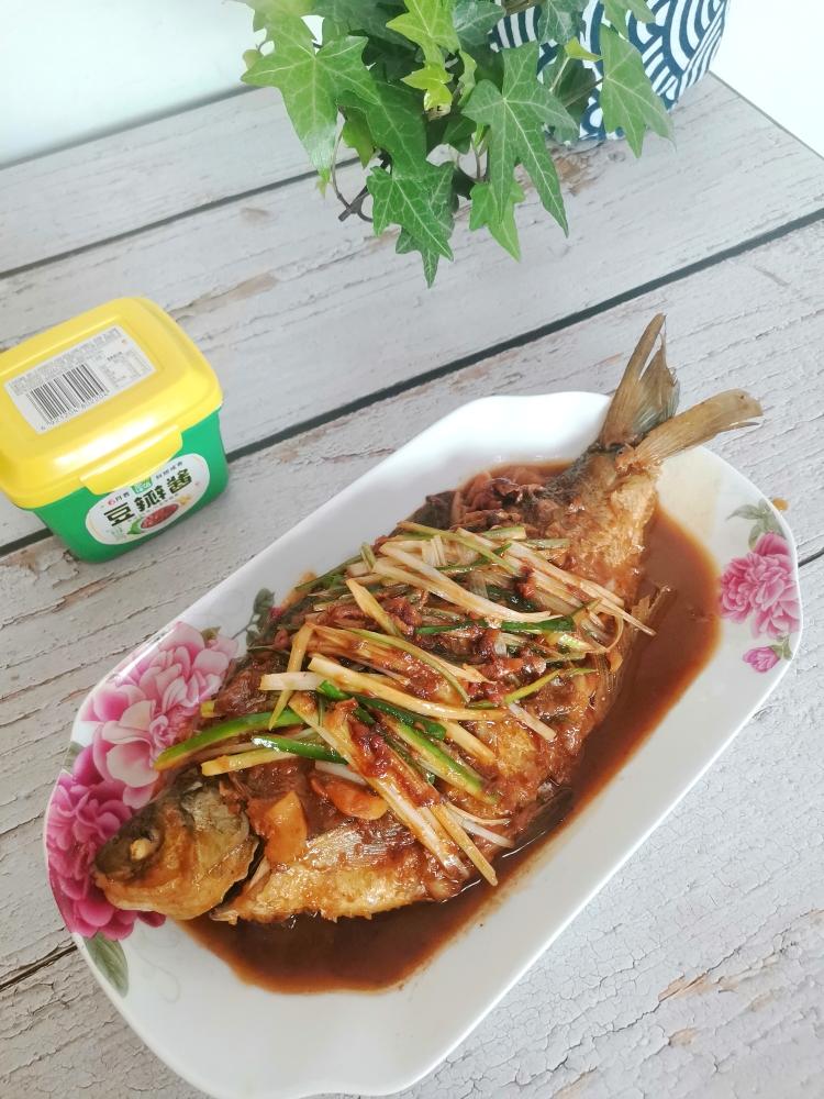 酱烧鳊鱼的做法