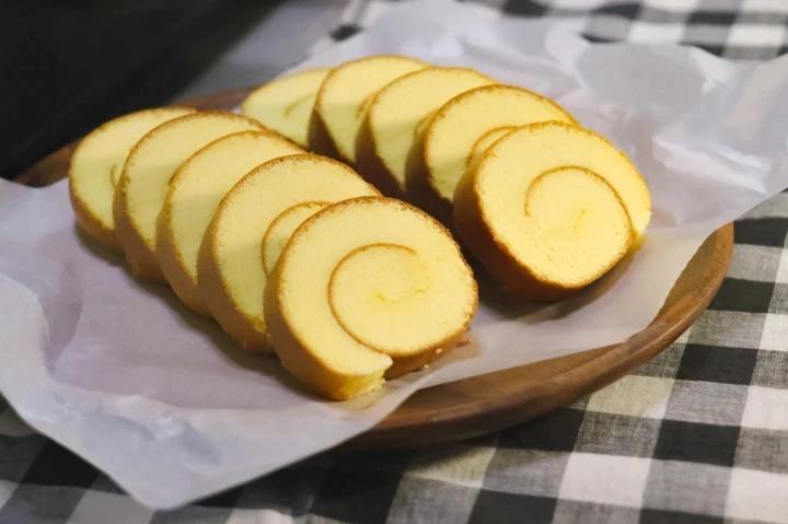 蛋糕卷这样做‼️不掉皮不开裂（小视频食谱）