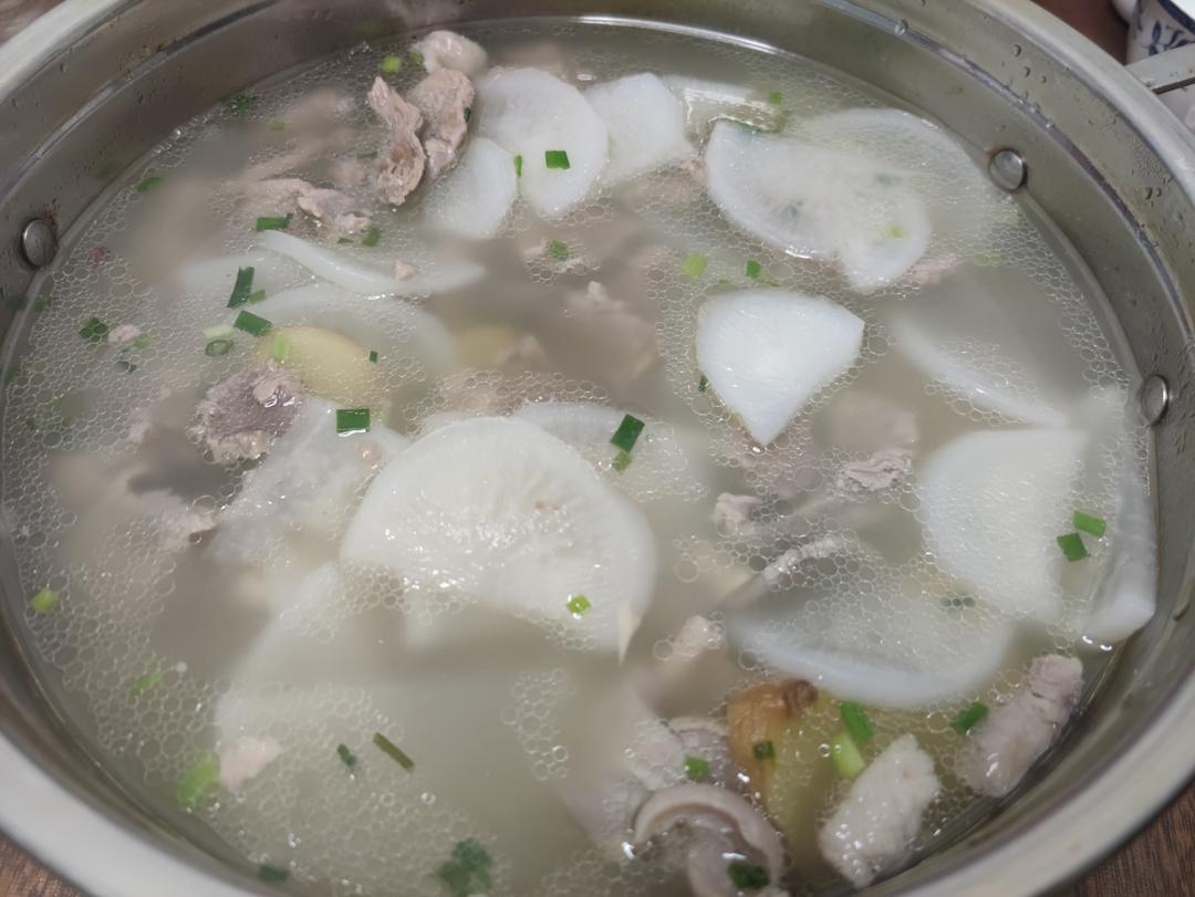 羊肉汤(炖萝卜)
